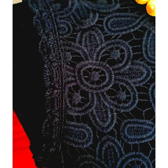 Gorgeous Womens black lace Shirt Sz Small - Picture 5 of 6